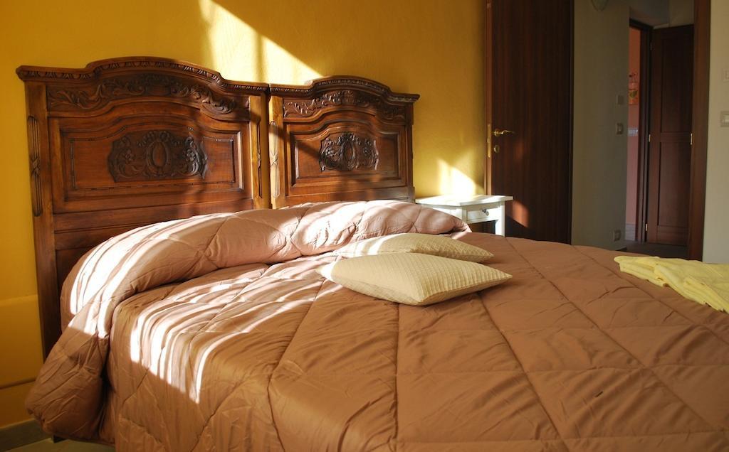 Agriturismo Fruttirossi Trofarello Ruang foto